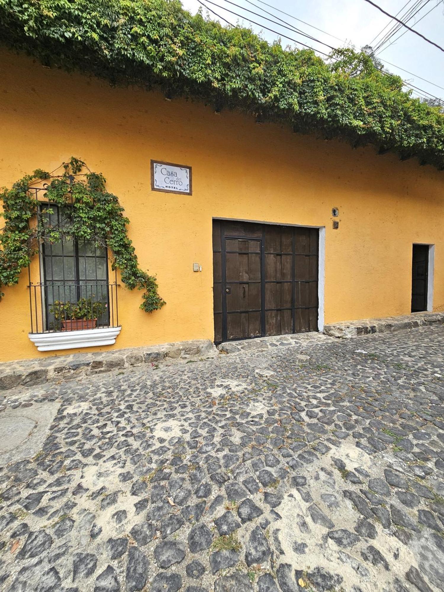Hotel Casa Del Cerro Antigua