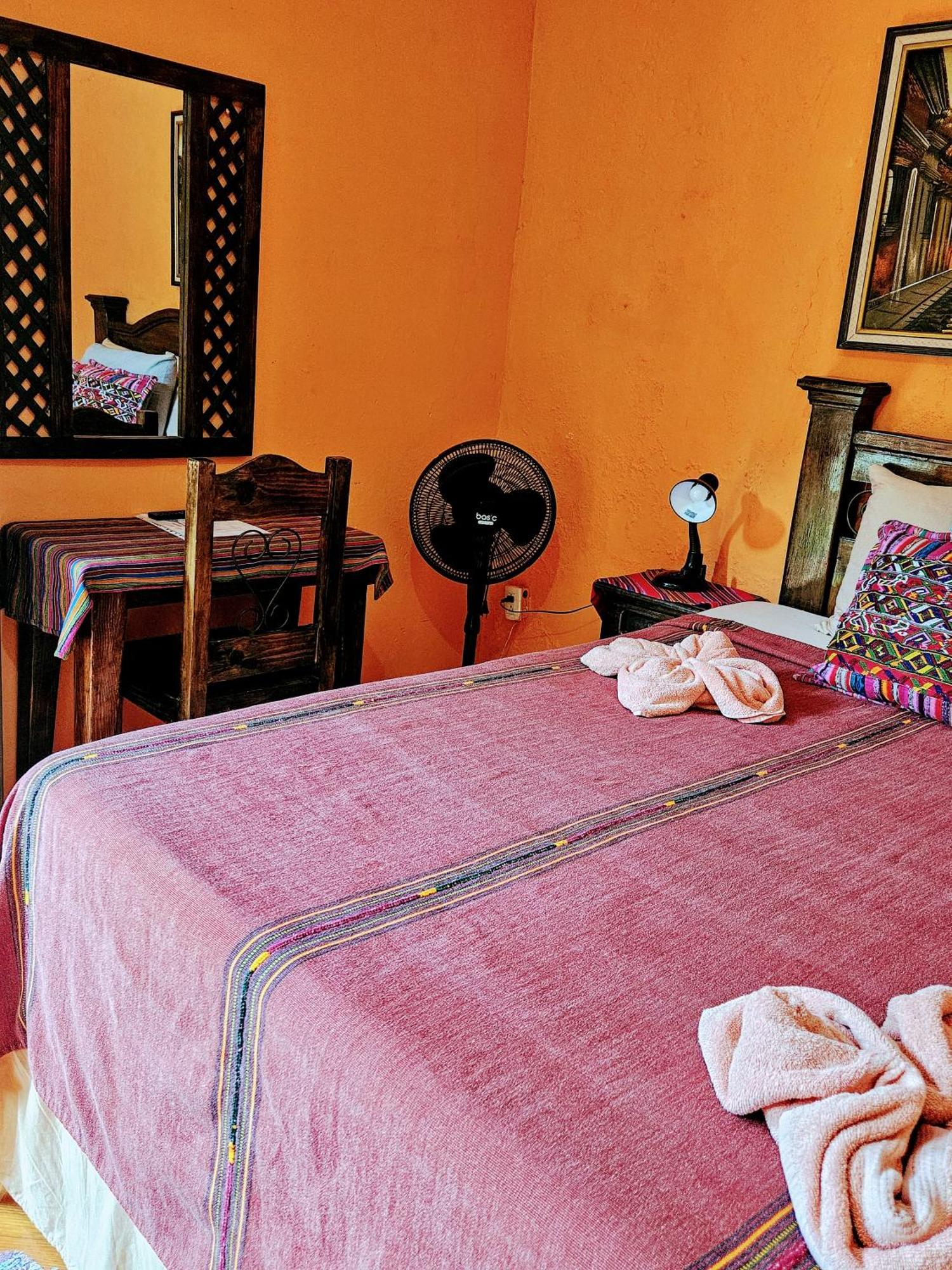 Casa Del Cerro 2* Antigua