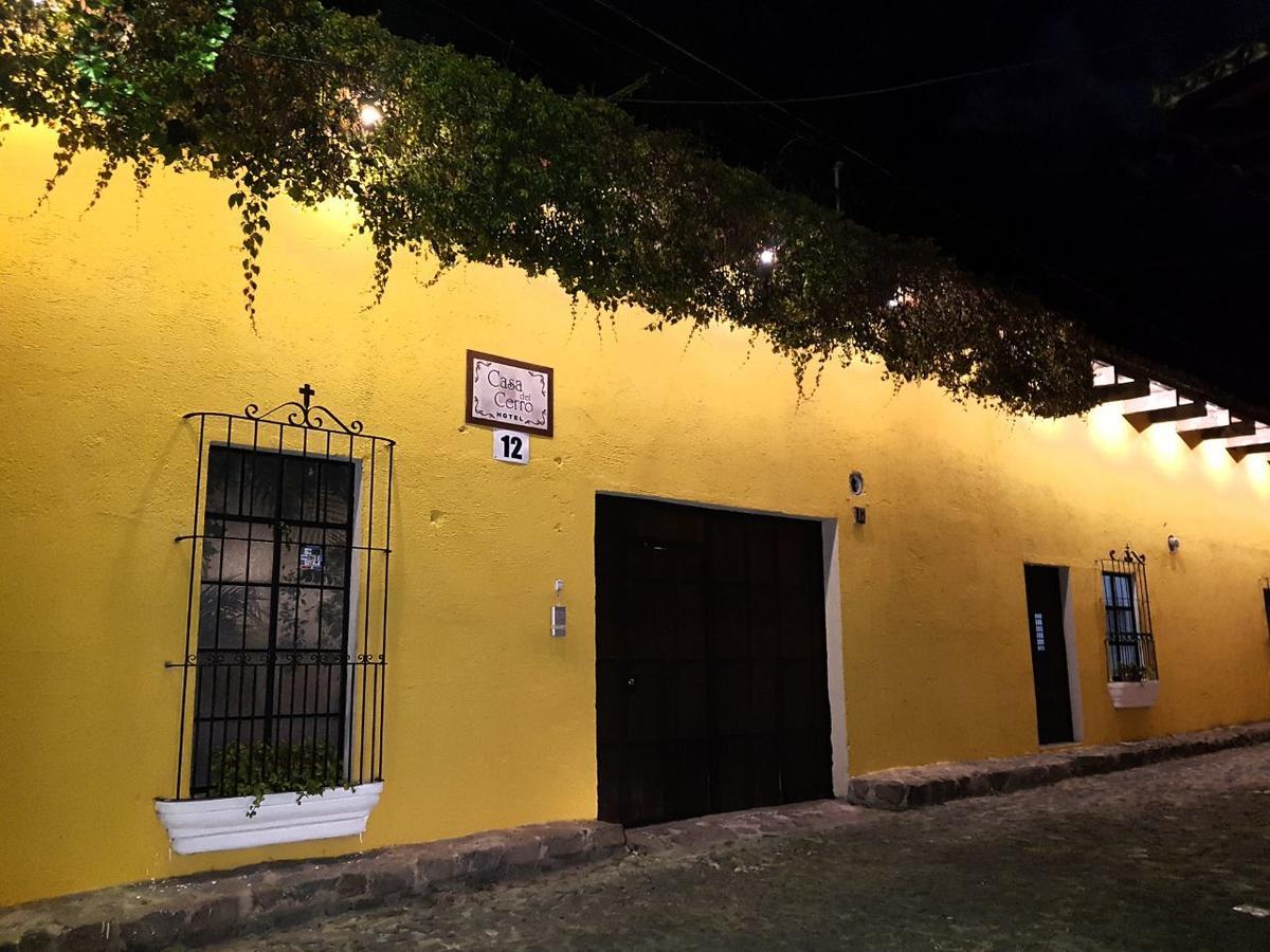 Hotel Casa Del Cerro 2*