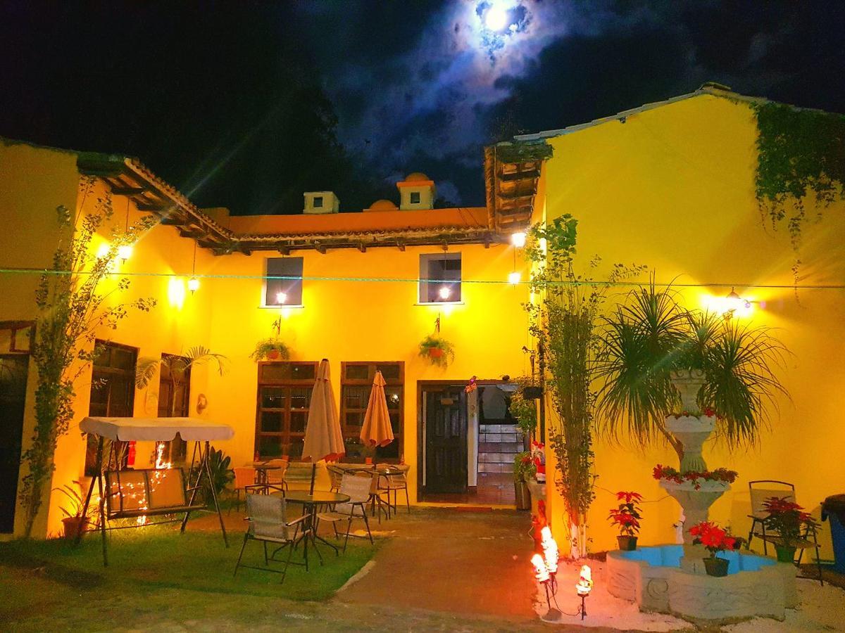 Hotel Casa Del Cerro 2*