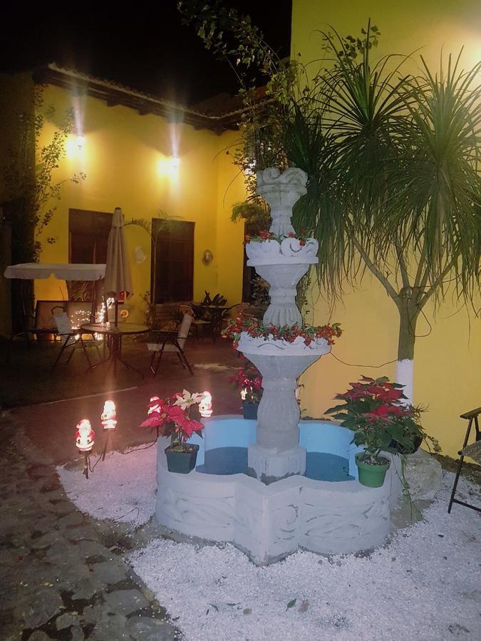 Hotel Casa Del Cerro 2*